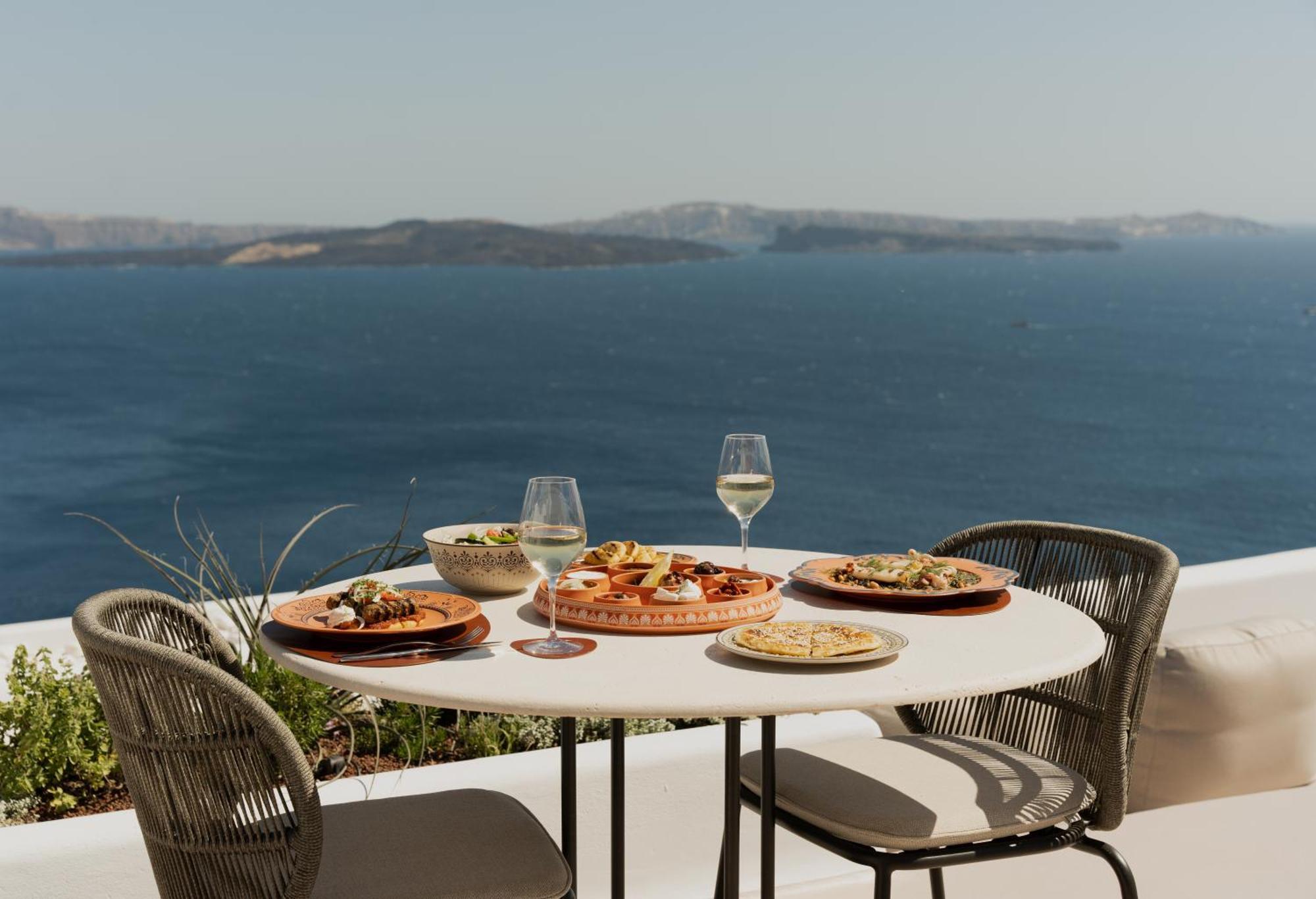 Canaves Ena - Small Luxury Hotels Of The World Oía Exteriör bild